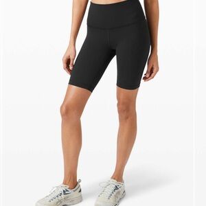 Lululemon Wunder Train High Rise Short 8" Size 4